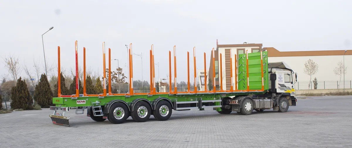TIMBER SEMI TRAILER