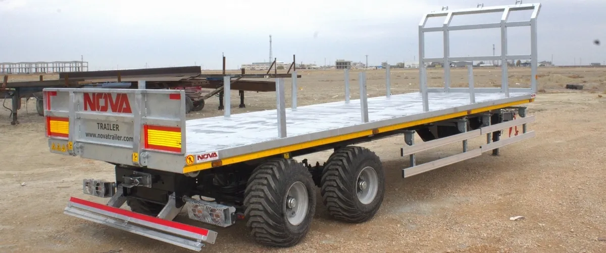 BALE TRAILER