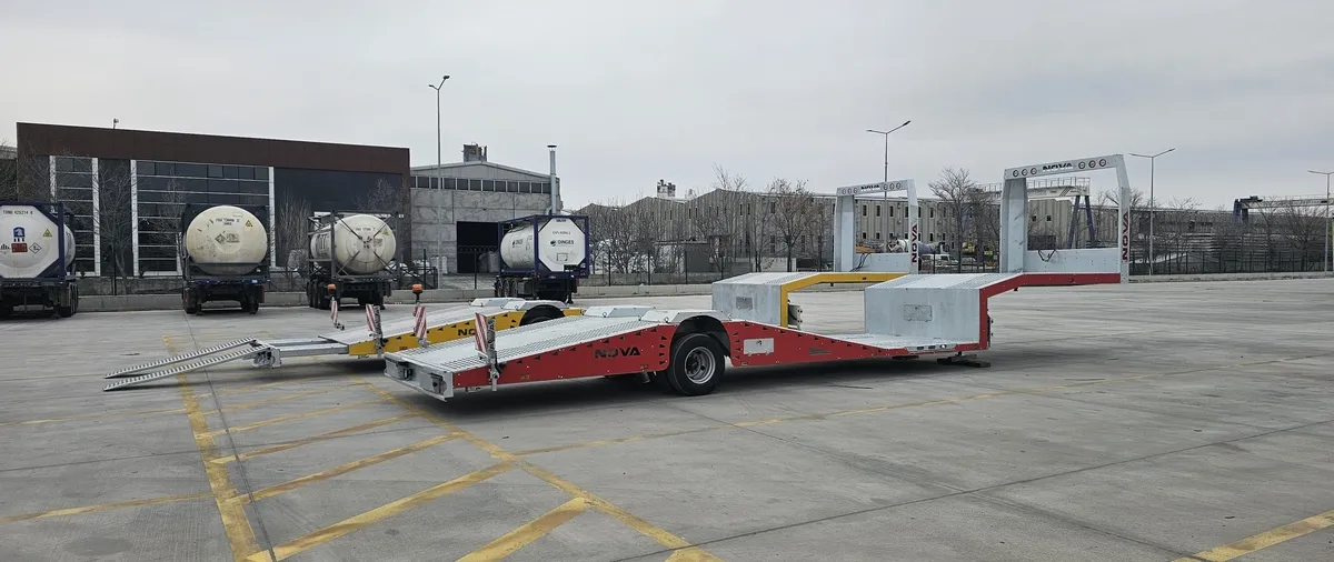 VEHICLE TRANSPORT TRAILER