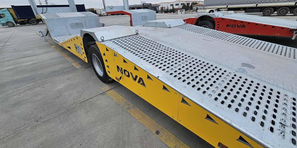 TRUCK TRANSPORT TRAILER