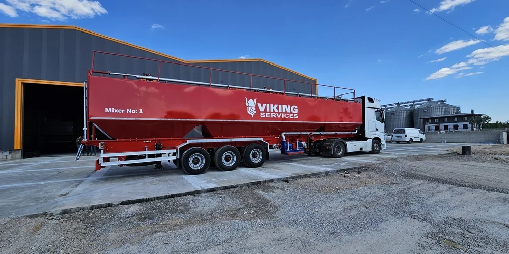 CHEMICAL MIXER TRAILER