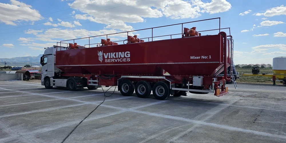 CHEMICAL MIXER TRAILER